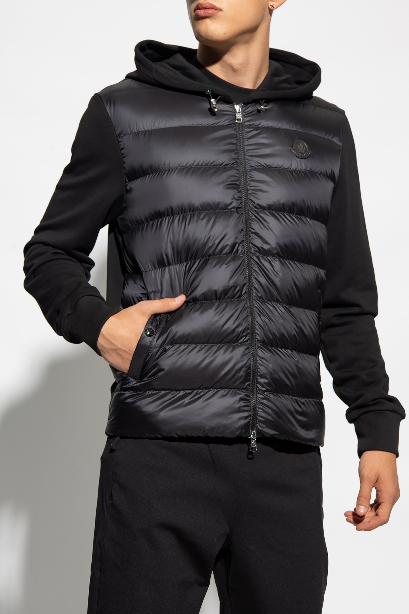 【希少】 MONCLER Striped padded hoodie ブラック フーディ 希少】 MONCLER Striped padded hoodie ブラック フーディ